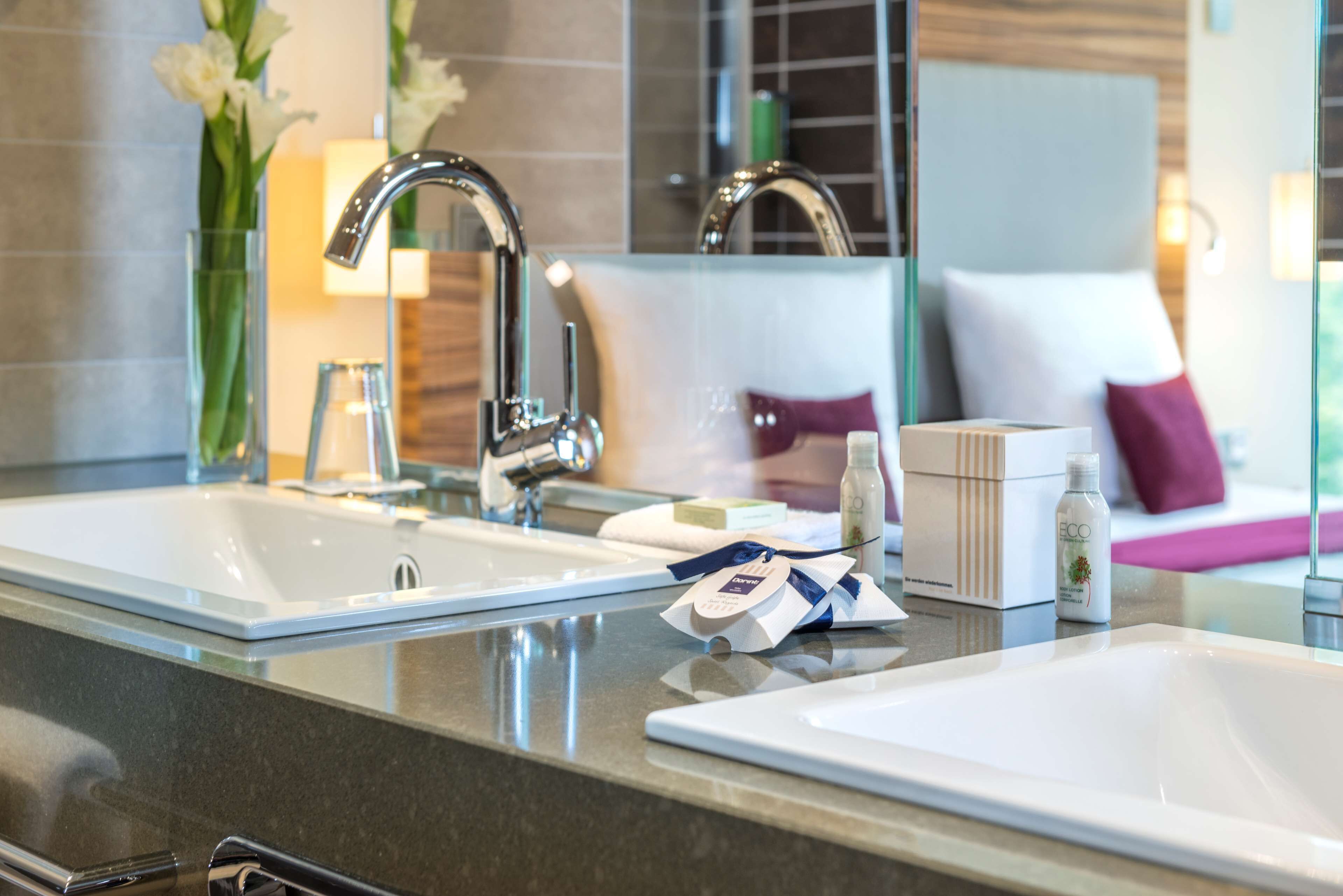 1 bedroom, hypo-allergenic bedding, minibar, in-room safe