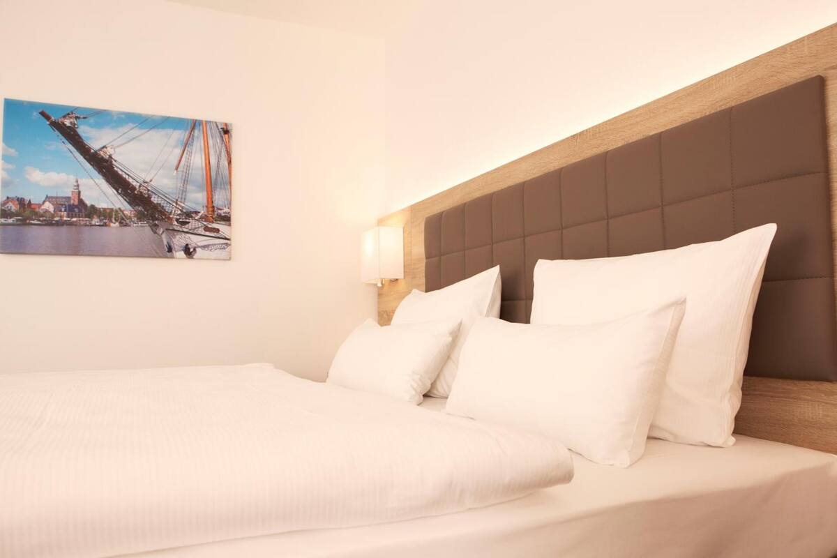 premium bedding, in-room safe, desk, blackout curtains