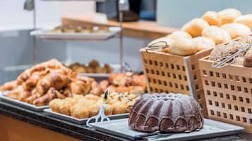 Daily buffet breakfast (EUR 22.50 per person)