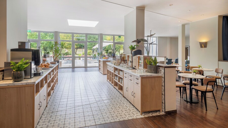 Hotel Oberhausen Neue Mitte Affiliated by MeliĂĄ