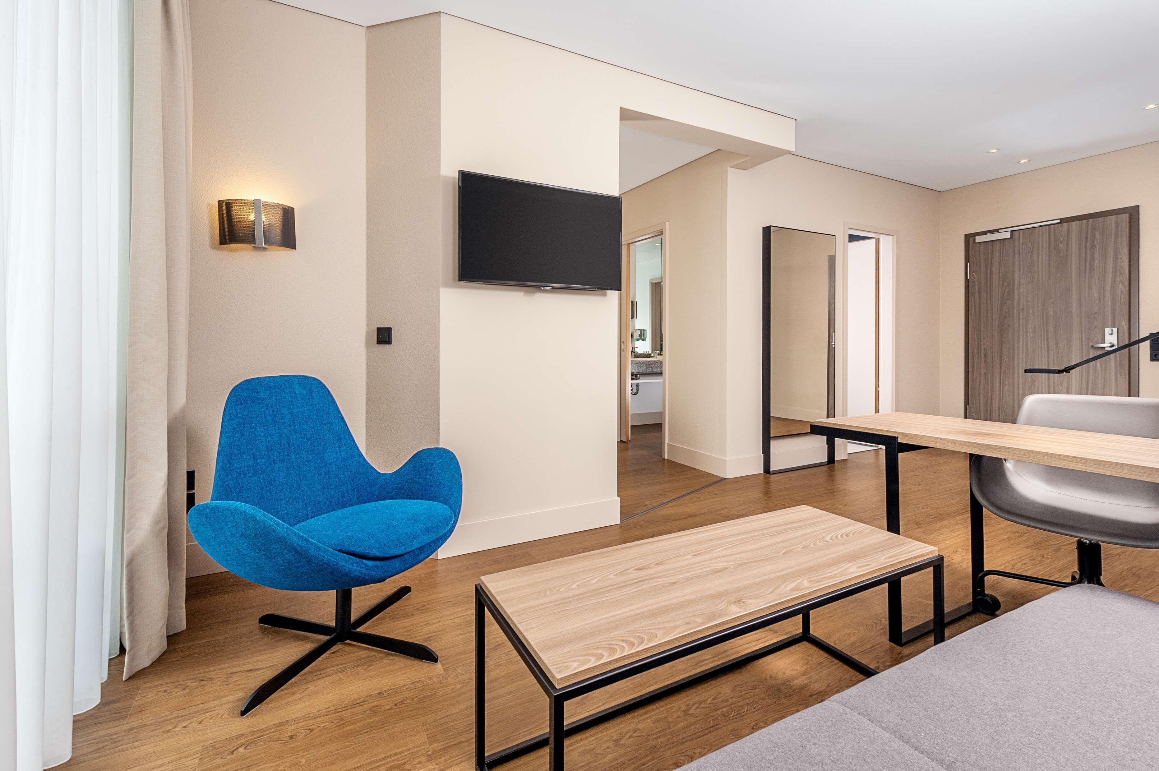 premium bedding, in-room safe, desk, blackout curtains