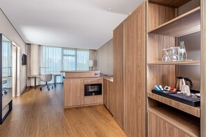 Premium bedding, in-room safe, desk, blackout curtains