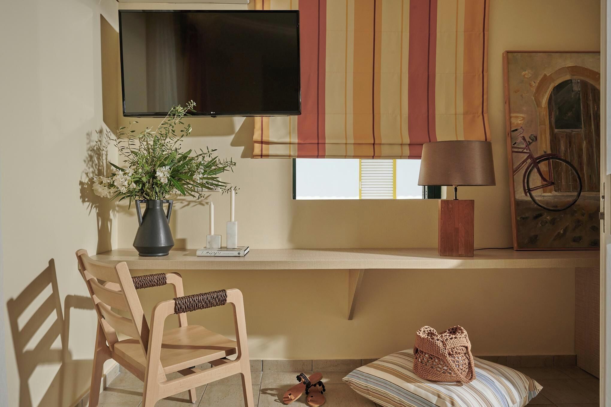 family room | 1 bedroom, egyptian cotton sheets, premium bedding, memory-foam beds