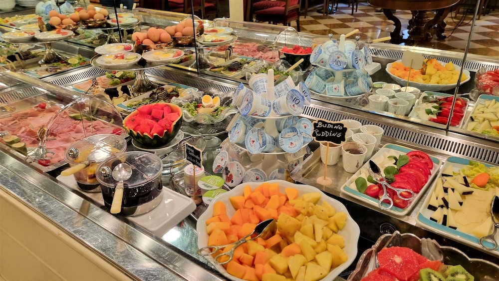 Art Hotel Orologio by null