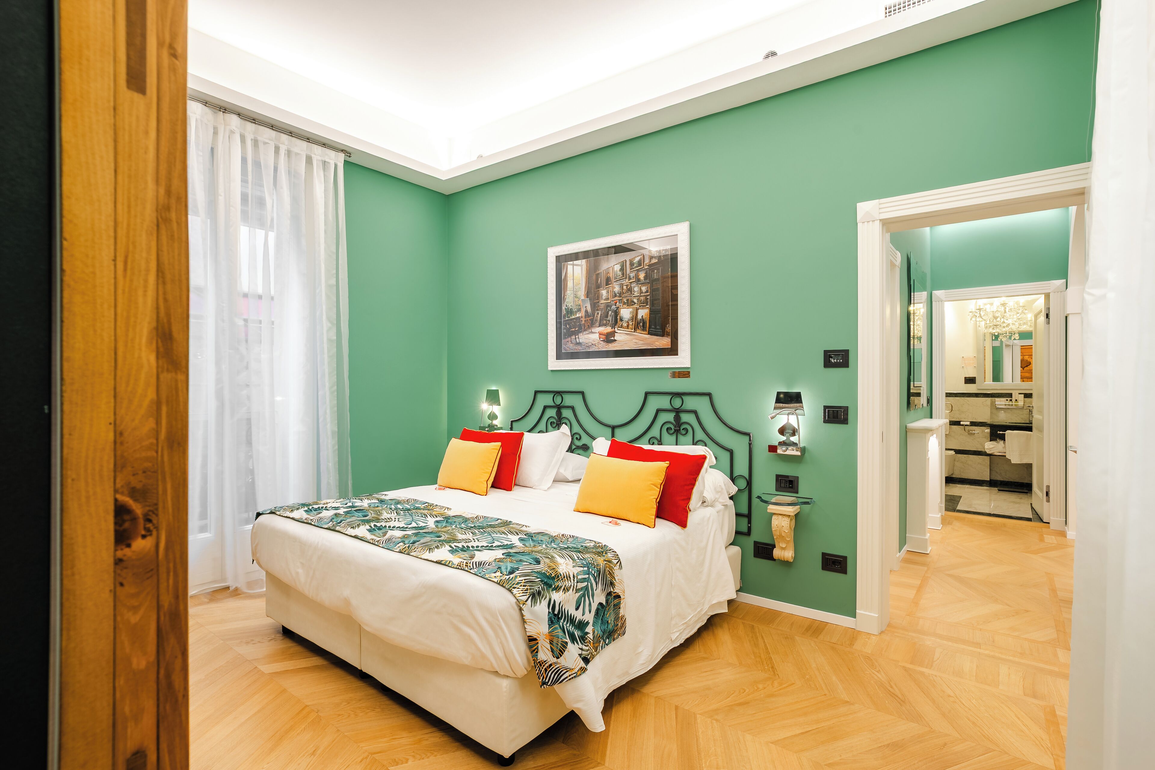 Appartamento Luxury, 1 letto queen con divano letto, edificio separato | Copriletto in piuma, minibar, una cassaforte in camera, una scrivania