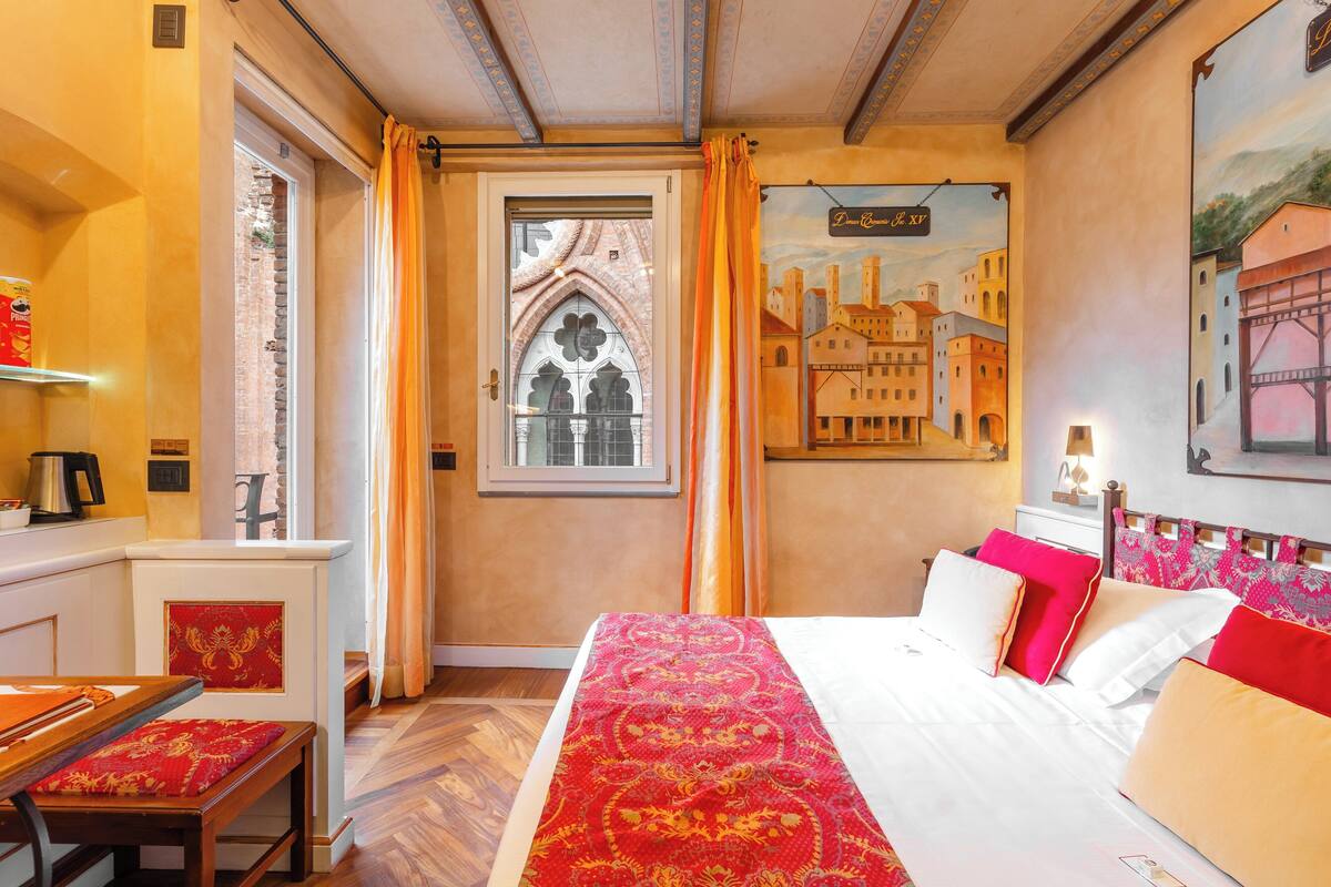 Couette en duvet d'oie, minibar, coffres-forts dans les chambres, bureau