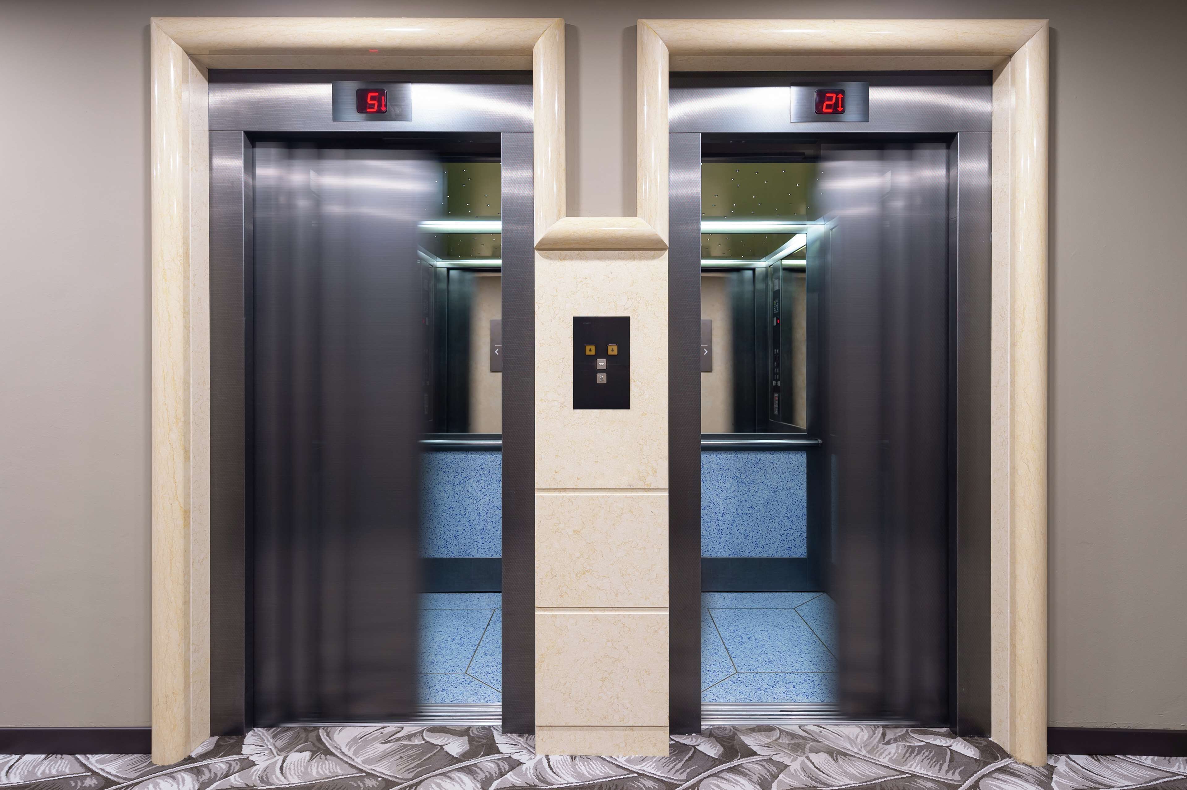 minibar, in-room safe, desk, laptop workspace