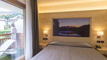1 bedroom, down duvets, minibar, in-room safe