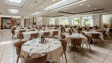 2 Restaurants, Frühstück