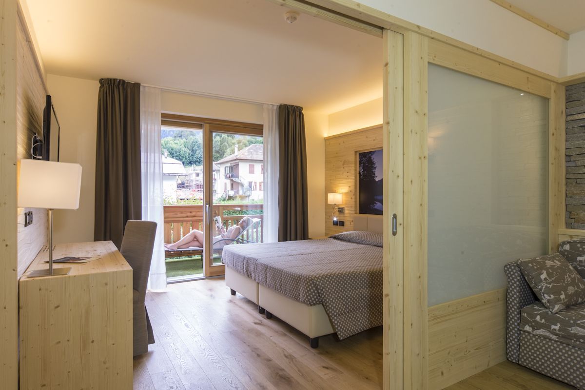 Kamar Quadruple Junior | 1 kamar tidur, selimut bulu angsa, minibar, dan brankas