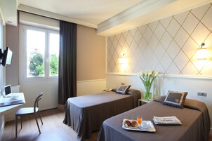 Ropa de cama hipoalergénica y minibar 