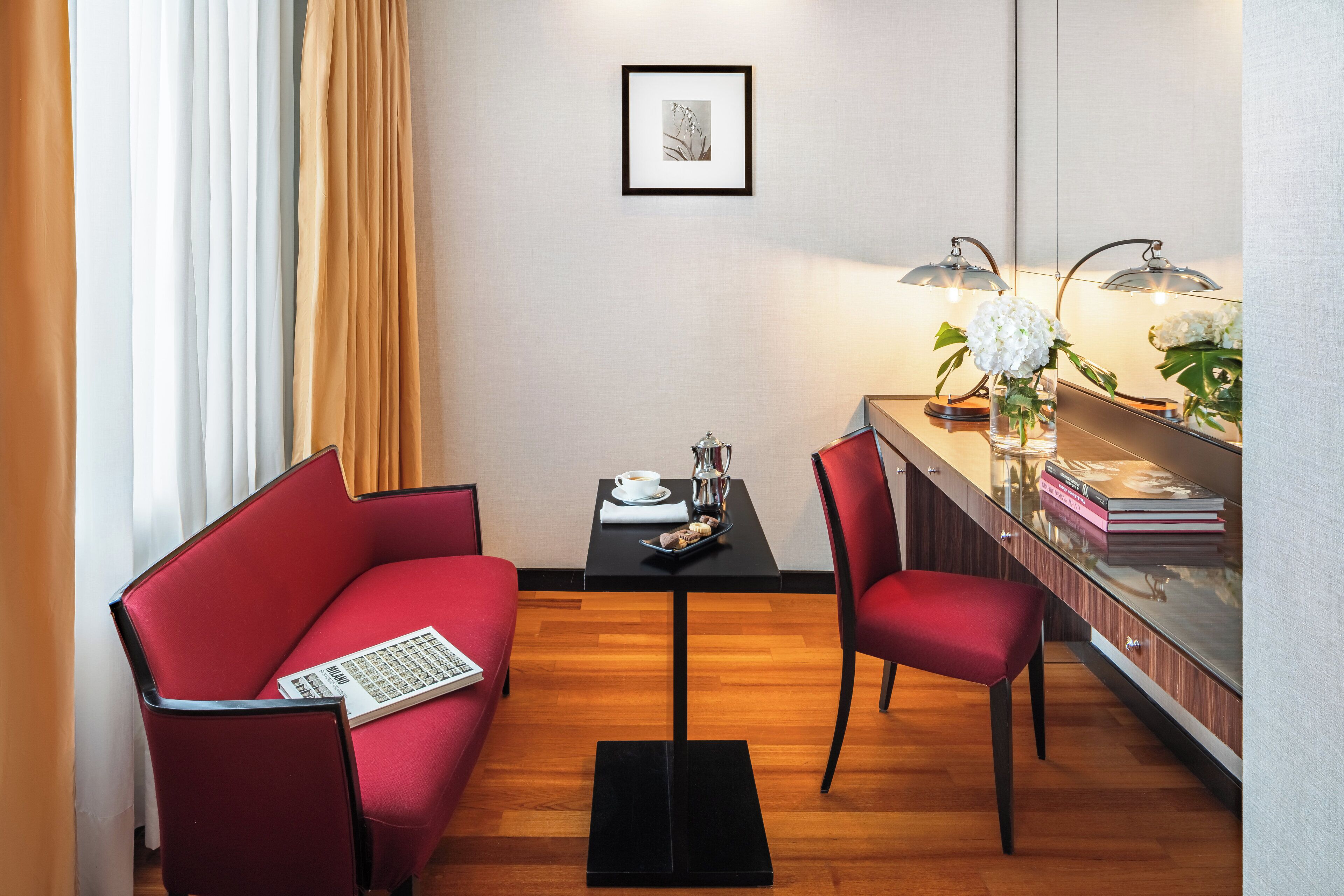 grand deluxe | 1 bedroom, hypo-allergenic bedding, in-room safe, desk