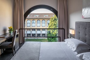 1 bedroom, down duvets, minibar, in-room safe