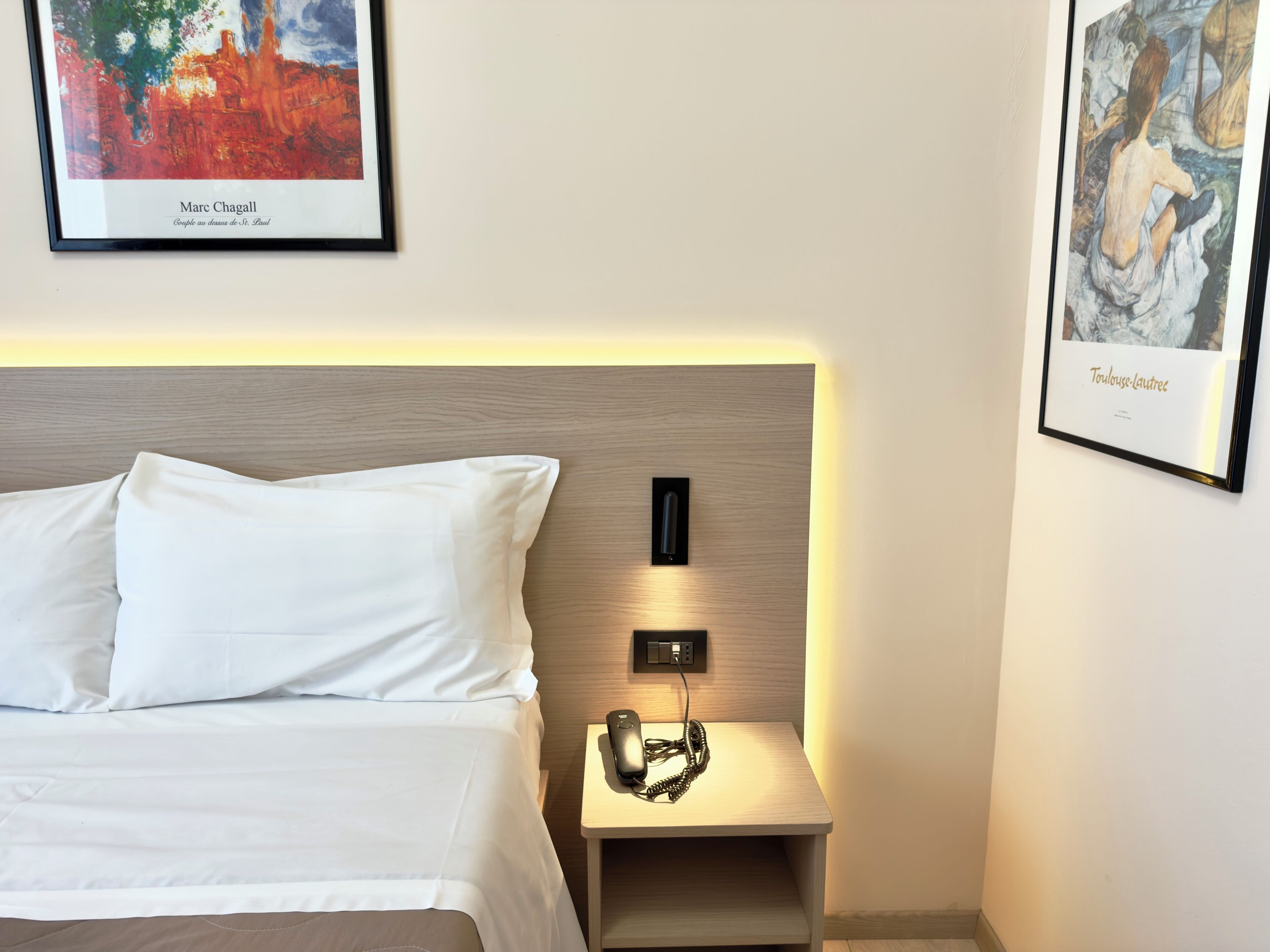 Premium bedding, down comforters, in-room safe, desk