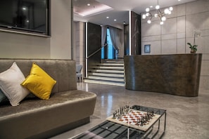 Reception - The Regency, Rome, A Tribute Portfolio Hotel (Rome)