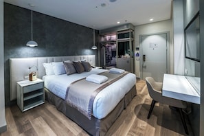 Classic Room, 1 King Bed - The Regency, Rome, A Tribute Portfolio Hotel (Rome)