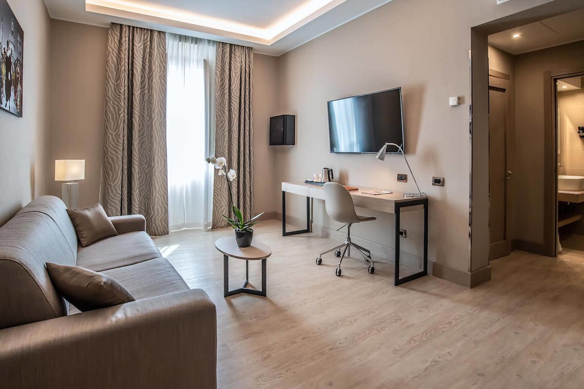 Suite | Living room | LCD TV
