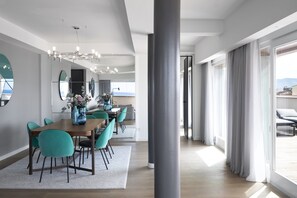 PENTHOUSE SUD | Living area | Smart TV - Hotel Plaza e de Russie (Viareggio)