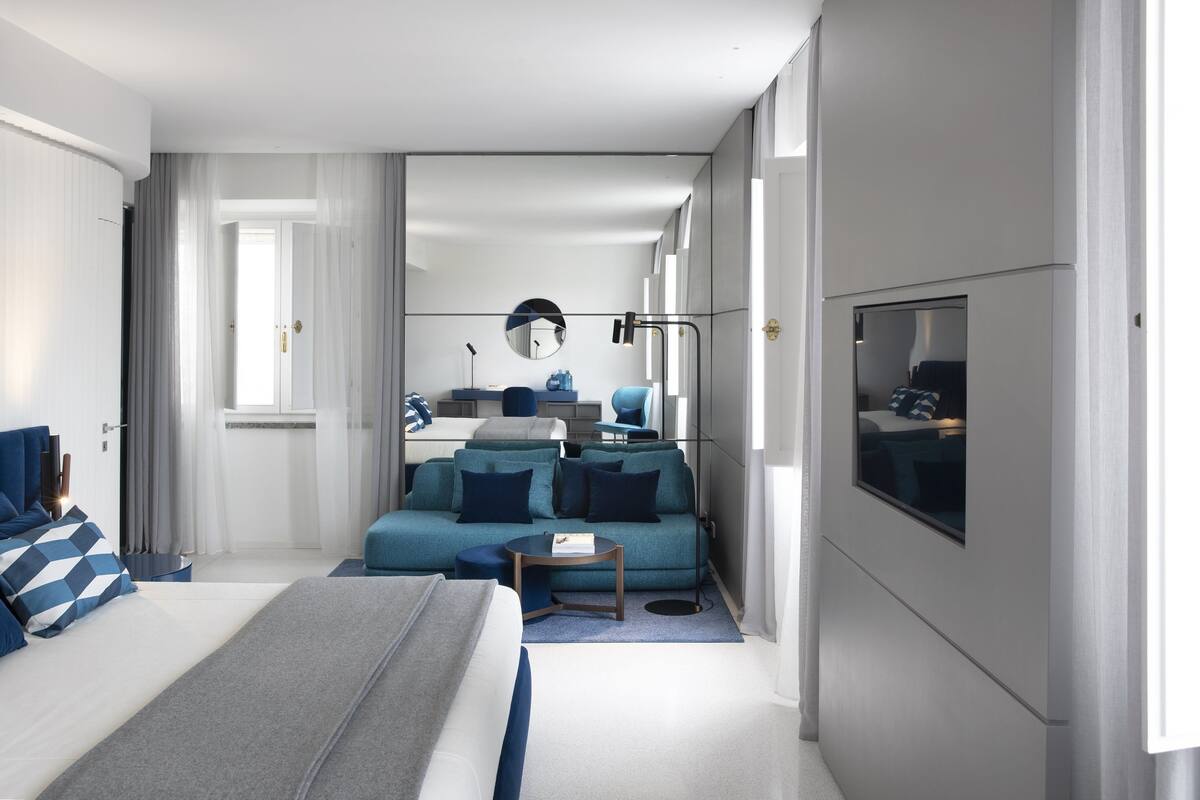 superior suite, sea view | minibar, in-room safe, blackout curtains, soundproofing