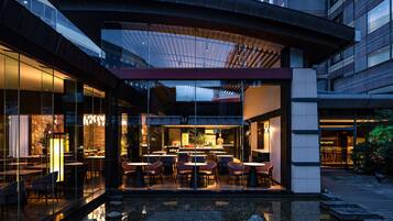 Executive-lounge