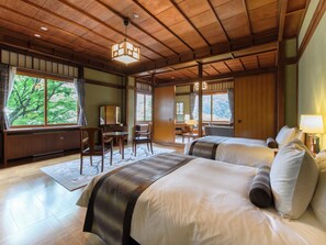 FLOWER PALACE HERITAGE ROOM | Premium bedding, in-room safe, desk, iron/ironing board - The Fujiya Hotel (Hakone)