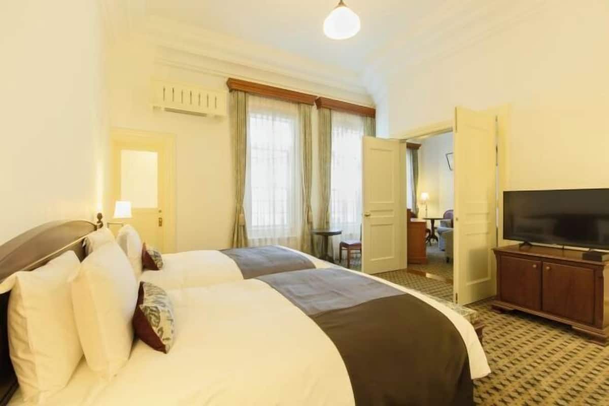1 bilik tidur, peralatan tempat tidur premium, peti besi dalam bilik