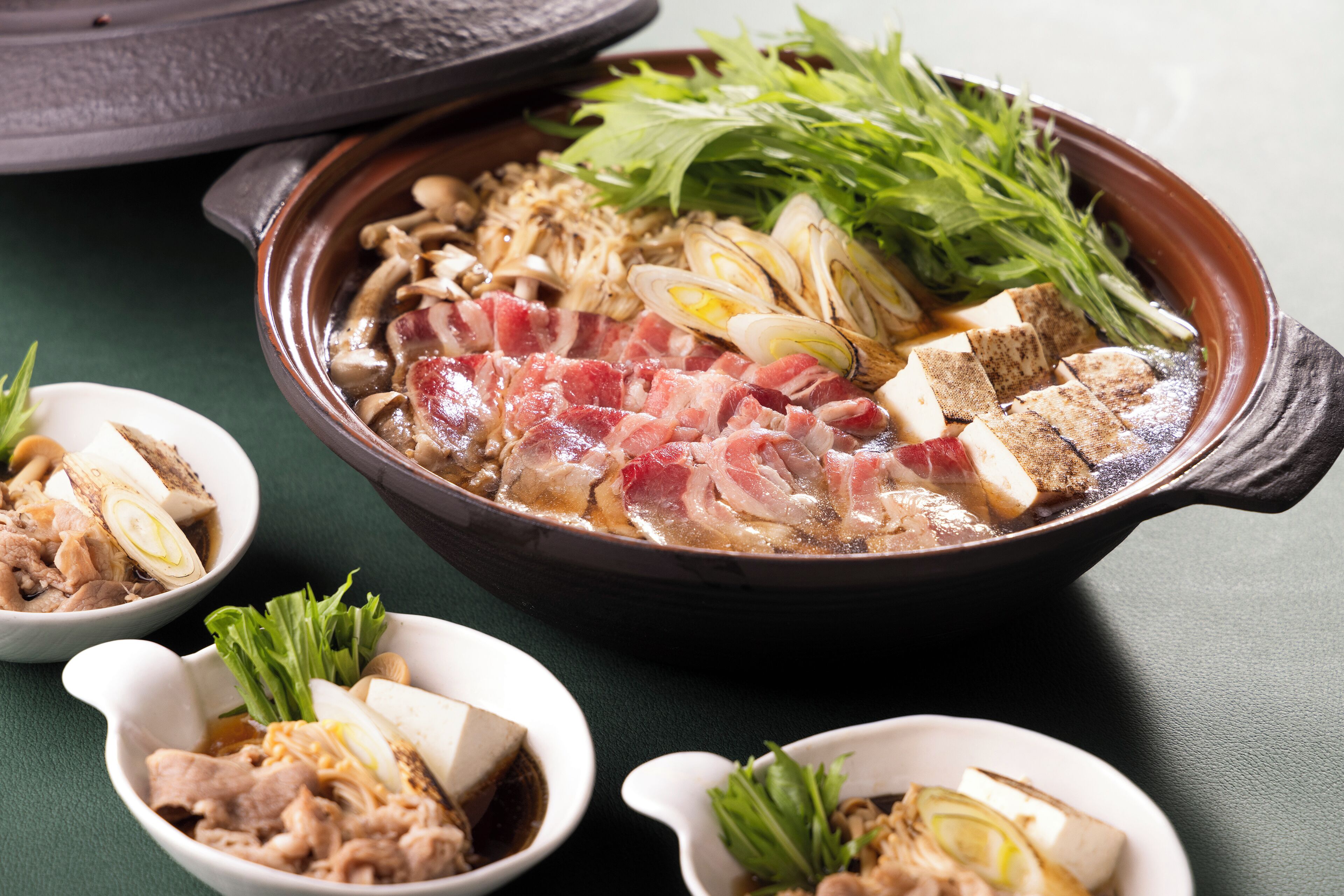 daily buffet breakfast (jpy 2750 per person)