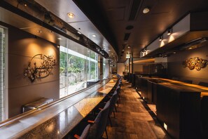 Tägliches Frühstücksbuffet (2750 JPY pro Person)