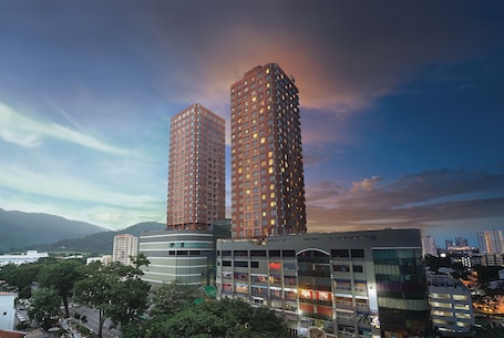 Exterior. Berjaya Penang Hotel