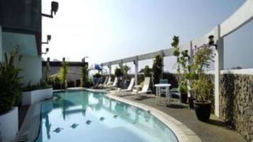 Outdoor pool, pool loungers