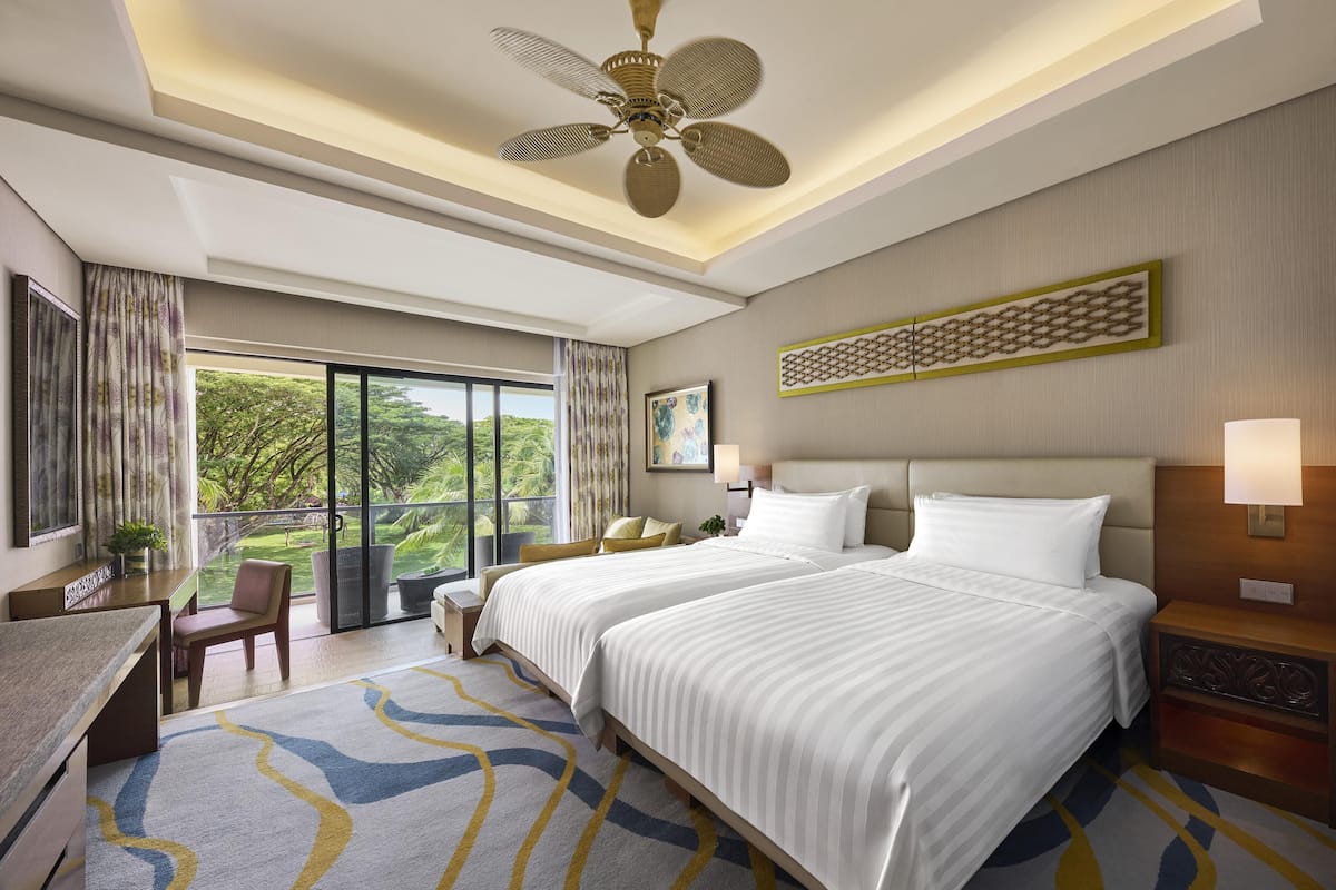 Garden Deluxe (Twin) | 1 bedroom, in-room safe, desk, laptop workspace