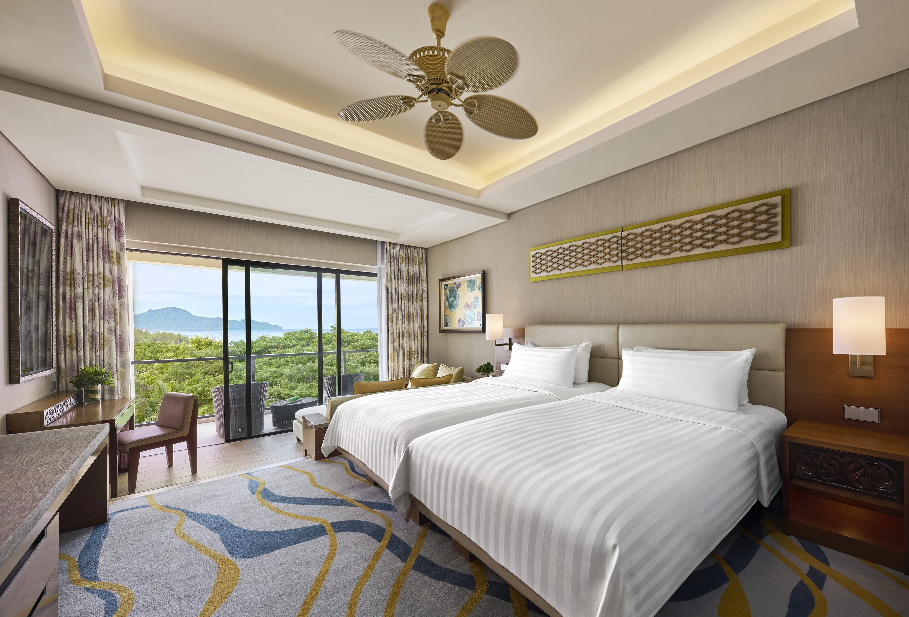 Garden Deluxe Seaview (Twin) | In-room safe, desk, laptop workspace, blackout curtains