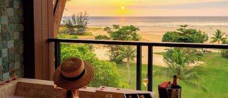 In-room safe, desk, laptop workspace, blackout curtains