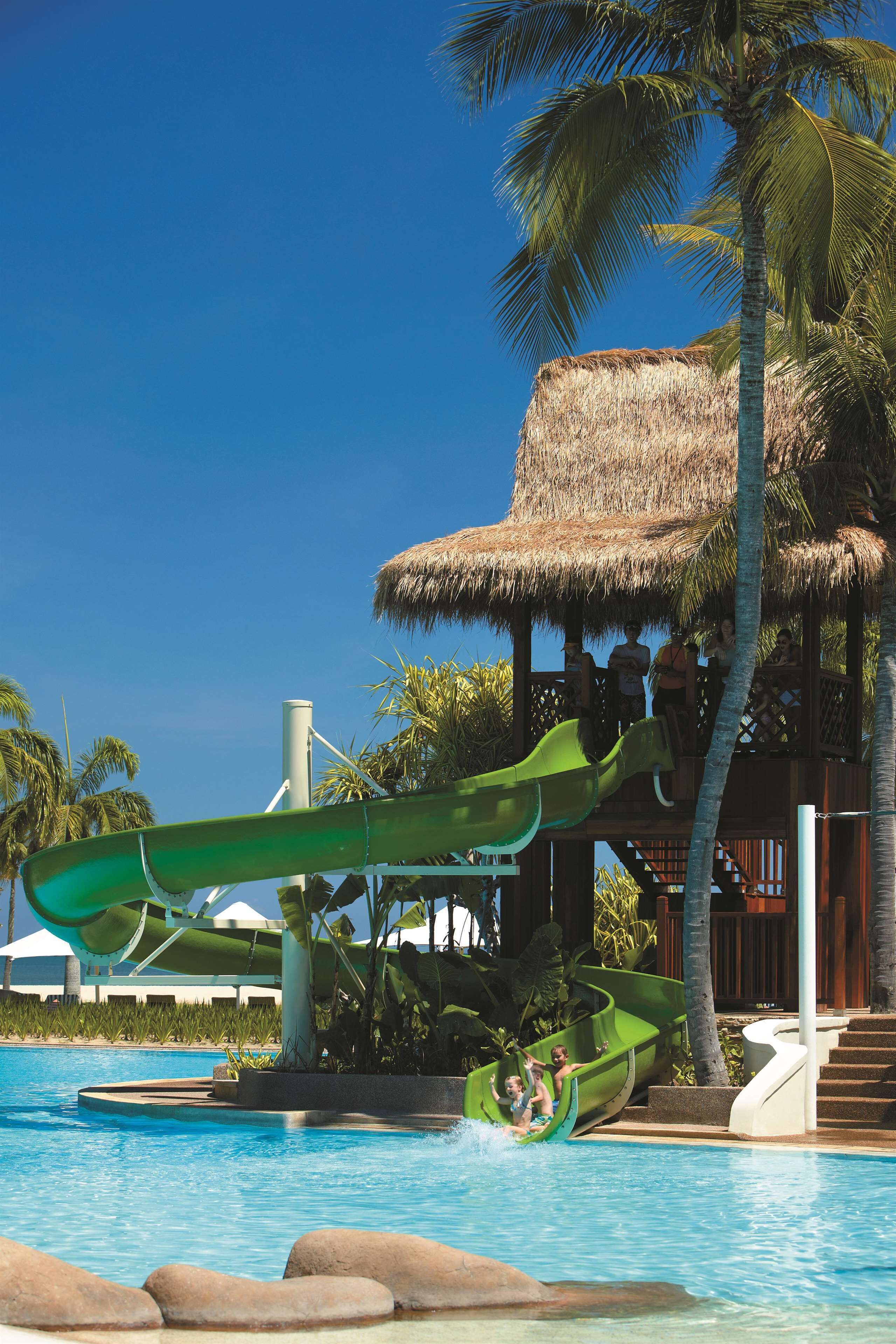 2 outdoor pools, pool umbrellas, sun loungers