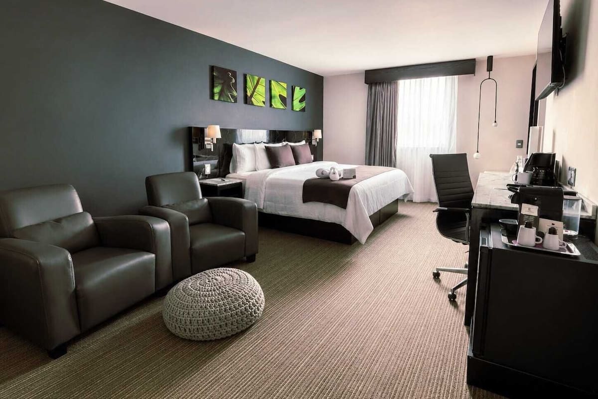 Junior Suite, 1 King Bed | Hypo-allergenic bedding available, in-room safe, desk, laptop workspace