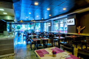 Breakfast, lunch and dinner served - LaiLa Hotel CDMX (Mexico City)