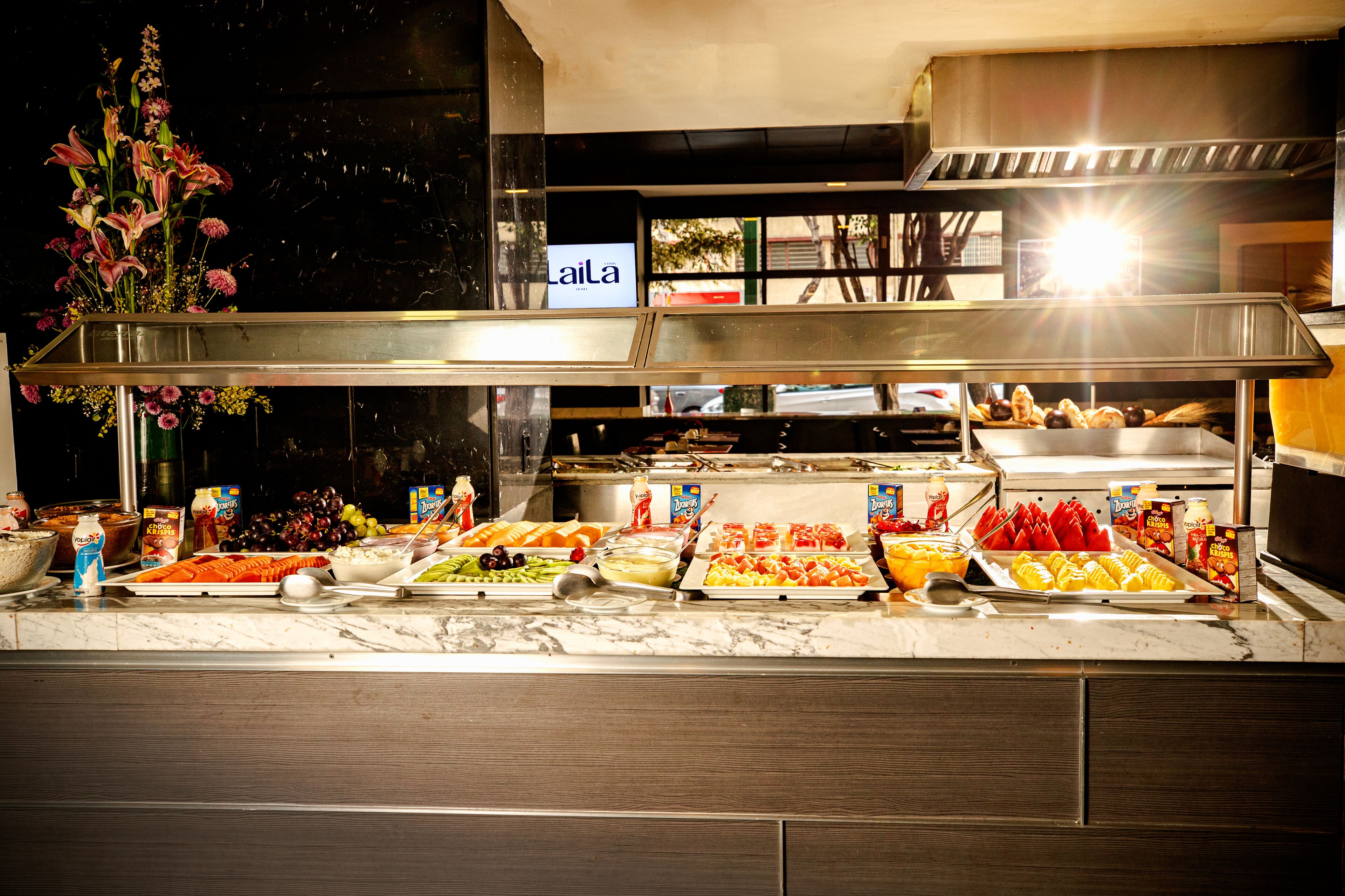 daily buffet breakfast (mxn 245 per person)