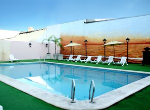 Outdoor pool, open 8:00 AM to 9:00 PM, pool umbrellas, pool loungers - Veracruz Centro Histórico (Veracruz)