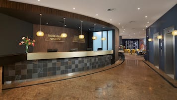 Quầy tiếp tân