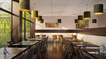 Dagelijks ontbijtbuffet (EUR 20.00 per persoon)