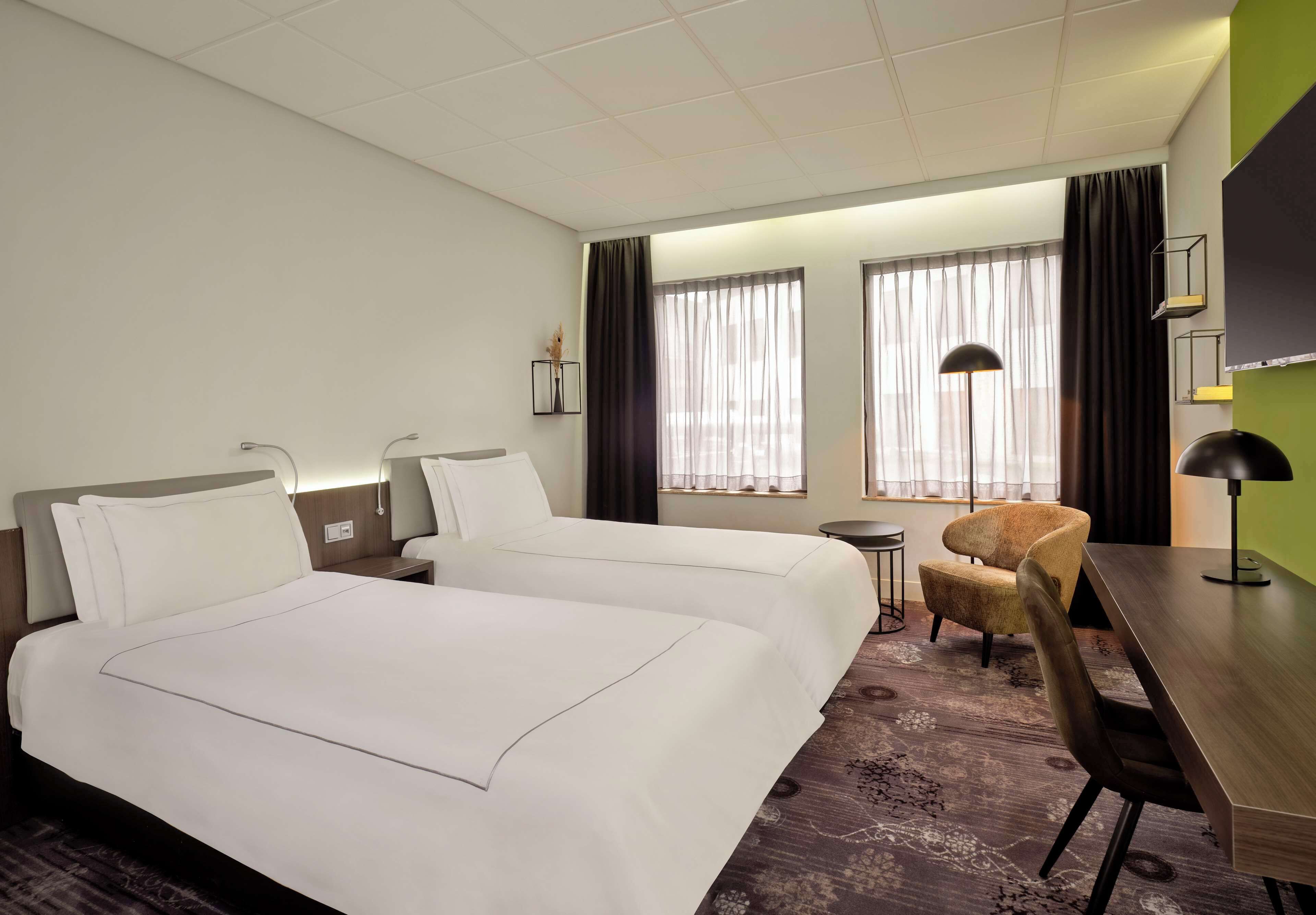 superior room, 2 single beds | hypo-allergenic bedding, down duvets, minibar, in-room safe