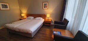 Desk, blackout curtains, rollaway beds, free WiFi - Fletcher Hotel - Restaurant Carlton (Naaldwijk)