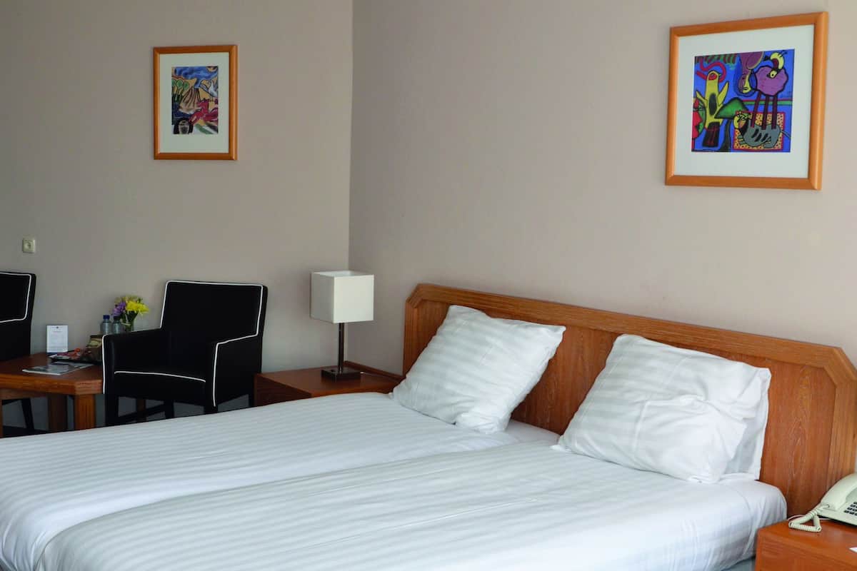 Desk, blackout drapes, rollaway beds, free WiFi
