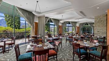 Morgenmadsbuffet hver dag (40.00 NZD pr. person)