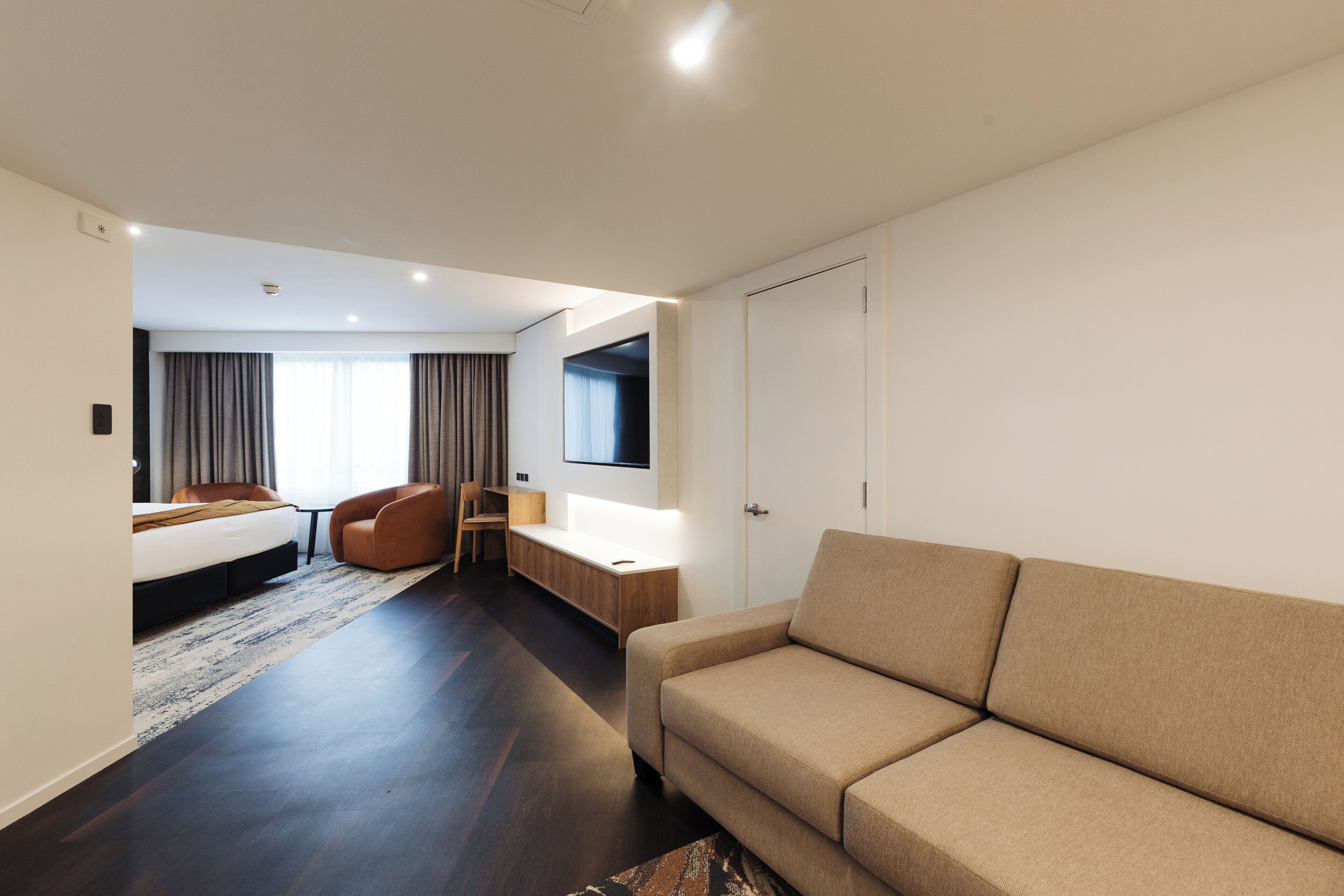 suite | 1 bedroom, in-room safe, desk, blackout curtains