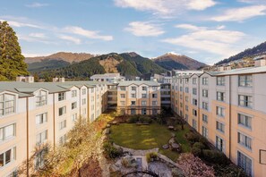Courtyard - Millennium Hotel Queenstown (Queenstown)