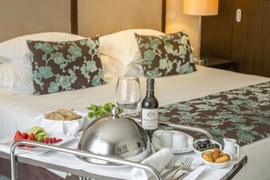 Room service - dining - Dom Goncalo Hotel & Spa (Ourem)