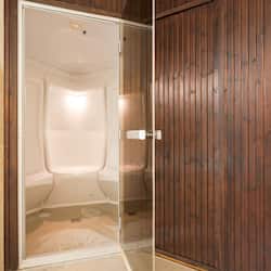 Couples treatment rooms, sauna, hot tub, steam room, Turkish bath