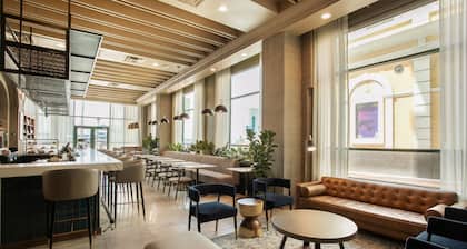 Hotel Rumbao, a Tribute Portfolio Hotel by Marriott