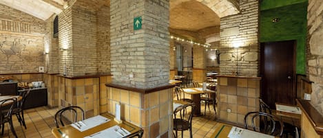 Daily buffet breakfast (EUR 14 per person)